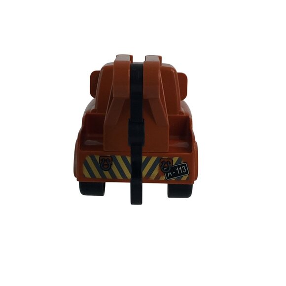 Lego Duplo Disney Pixar Tow Mater Truck w/Hook & Garage Sign - Picture 3 of 8